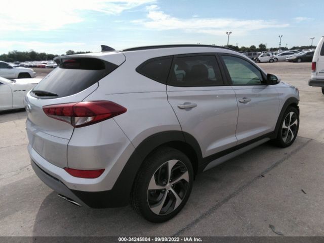 Photo 3 VIN: KM8J33A20JU742904 - HYUNDAI TUCSON 