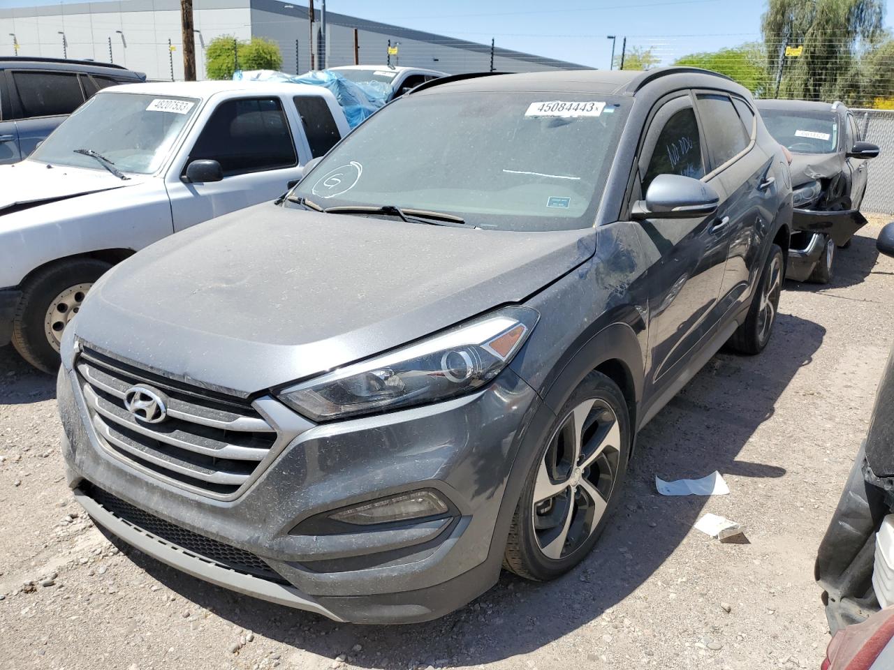 Photo 1 VIN: KM8J33A20JU823059 - HYUNDAI TUCSON 