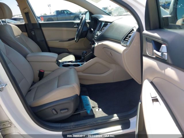 Photo 4 VIN: KM8J33A21GU253176 - HYUNDAI TUCSON 