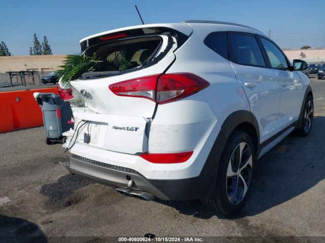 Photo 3 VIN: KM8J33A21HU388482 - HYUNDAI TUCSON 