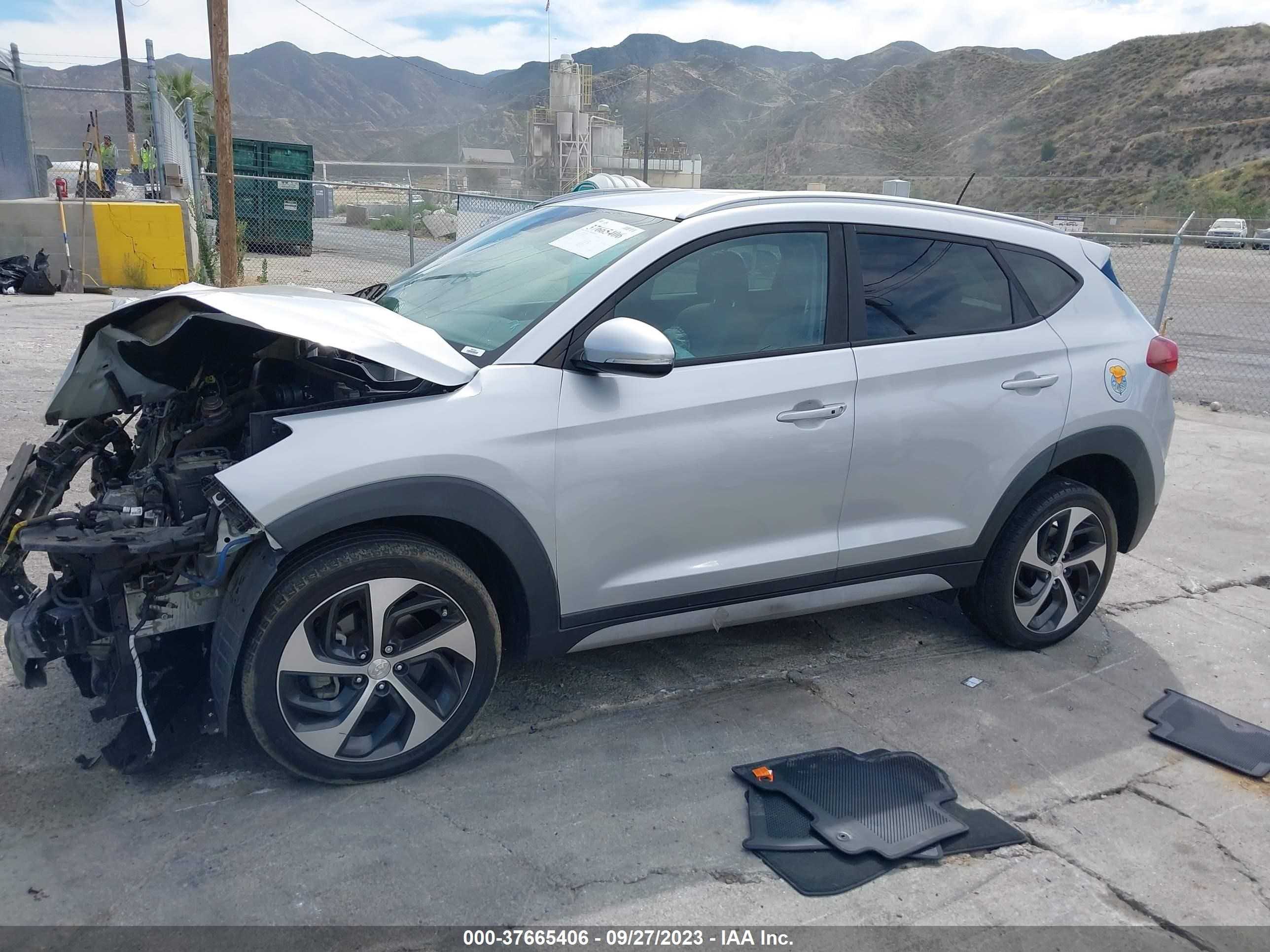 Photo 13 VIN: KM8J33A21HU486590 - HYUNDAI TUCSON 