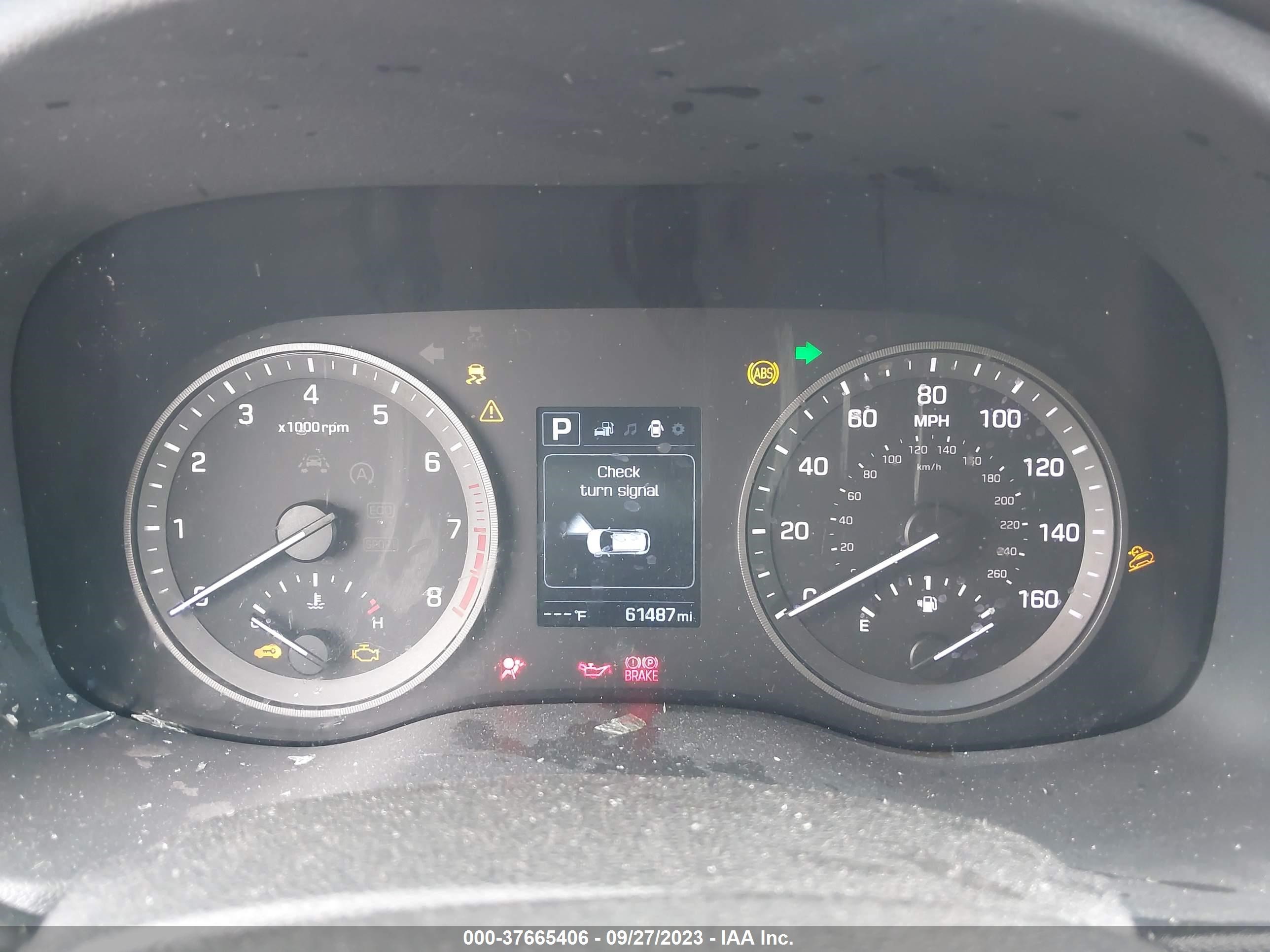 Photo 6 VIN: KM8J33A21HU486590 - HYUNDAI TUCSON 