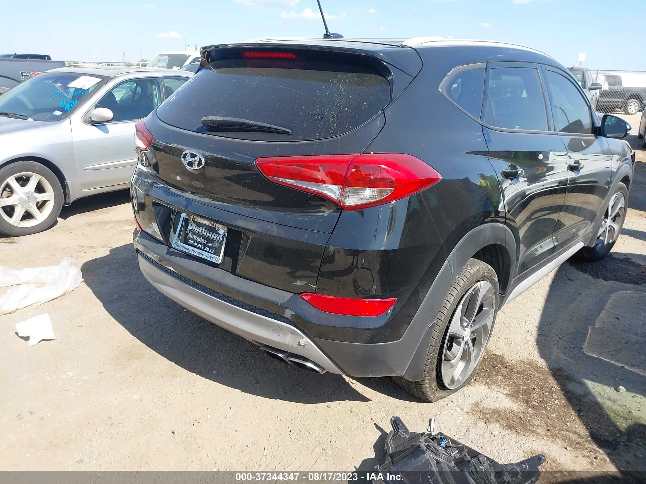 Photo 3 VIN: KM8J33A21HU591808 - HYUNDAI TUCSON 