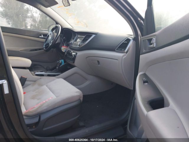 Photo 4 VIN: KM8J33A22GU027759 - HYUNDAI TUCSON 