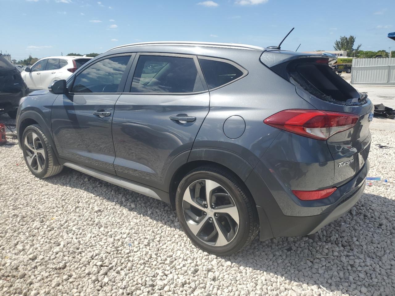 Photo 1 VIN: KM8J33A22HU458572 - HYUNDAI TUCSON 