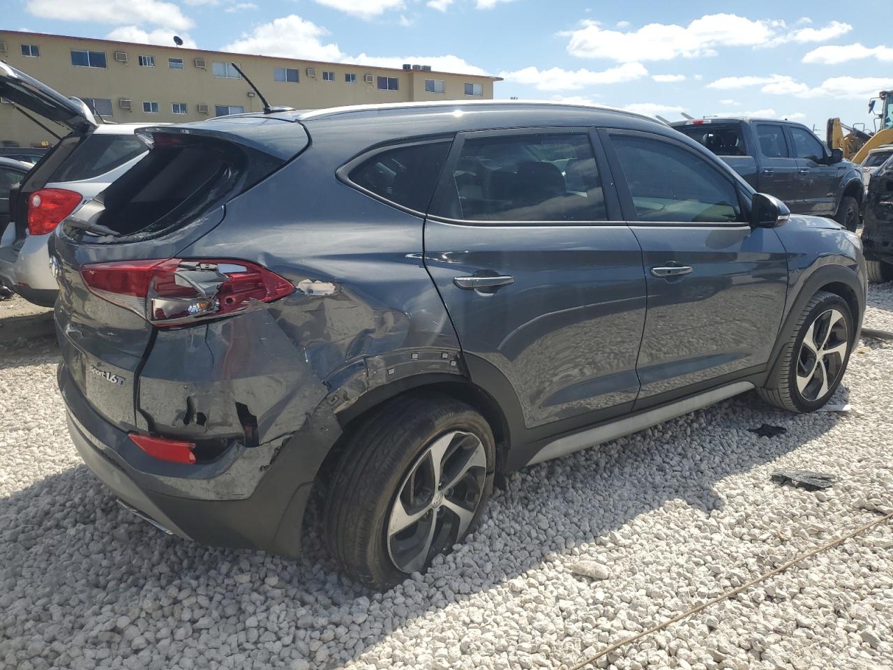 Photo 2 VIN: KM8J33A22HU458572 - HYUNDAI TUCSON 