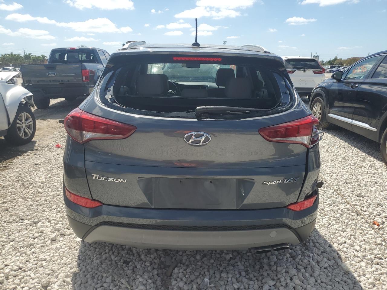 Photo 5 VIN: KM8J33A22HU458572 - HYUNDAI TUCSON 