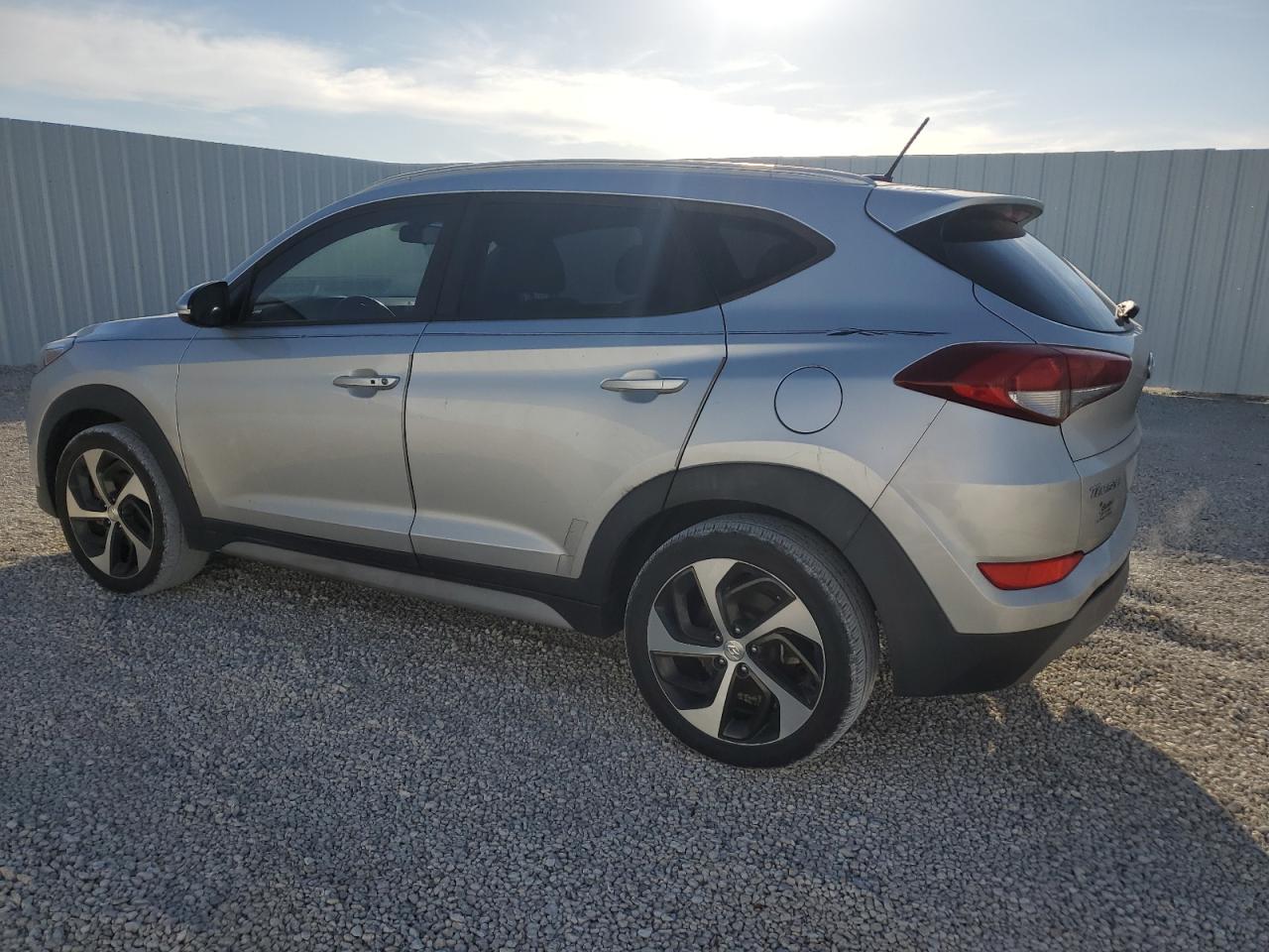 Photo 1 VIN: KM8J33A22HU516194 - HYUNDAI TUCSON 