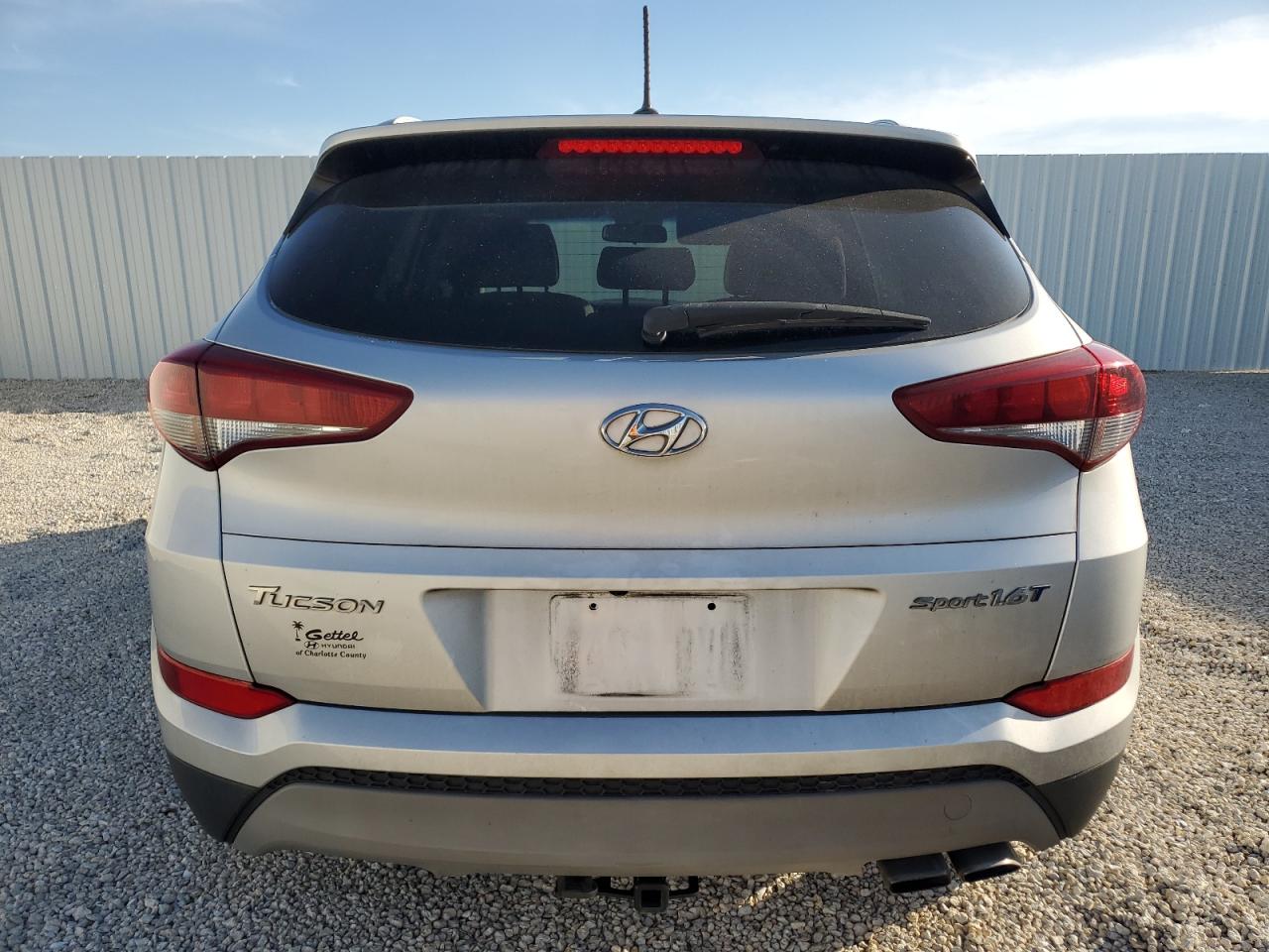 Photo 5 VIN: KM8J33A22HU516194 - HYUNDAI TUCSON 