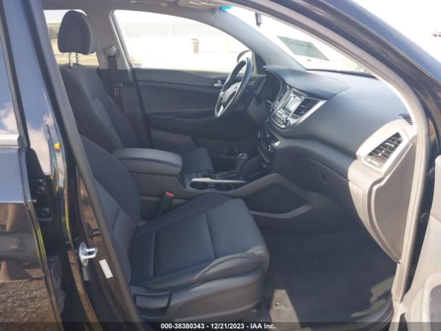 Photo 4 VIN: KM8J33A22HU520178 - HYUNDAI TUCSON 