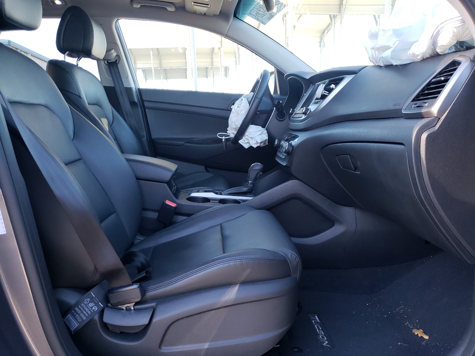 Photo 4 VIN: KM8J33A22JU618391 - HYUNDAI TUCSON VAL 