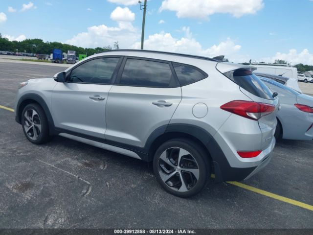 Photo 2 VIN: KM8J33A22JU653237 - HYUNDAI TUCSON 