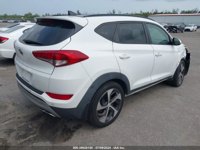 Photo 3 VIN: KM8J33A22JU706566 - HYUNDAI TUCSON 