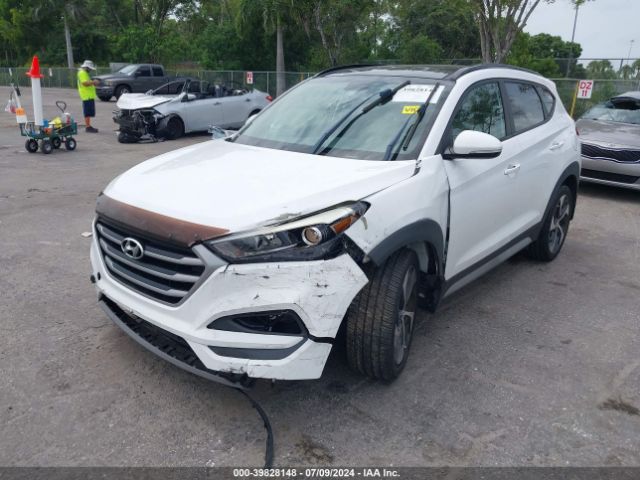 Photo 5 VIN: KM8J33A22JU706566 - HYUNDAI TUCSON 