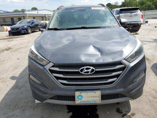 Photo 4 VIN: KM8J33A22JU811205 - HYUNDAI TUCSON 