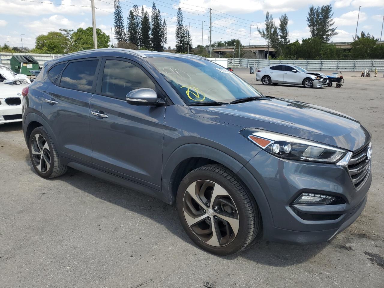 Photo 3 VIN: KM8J33A23GU222723 - HYUNDAI TUCSON 