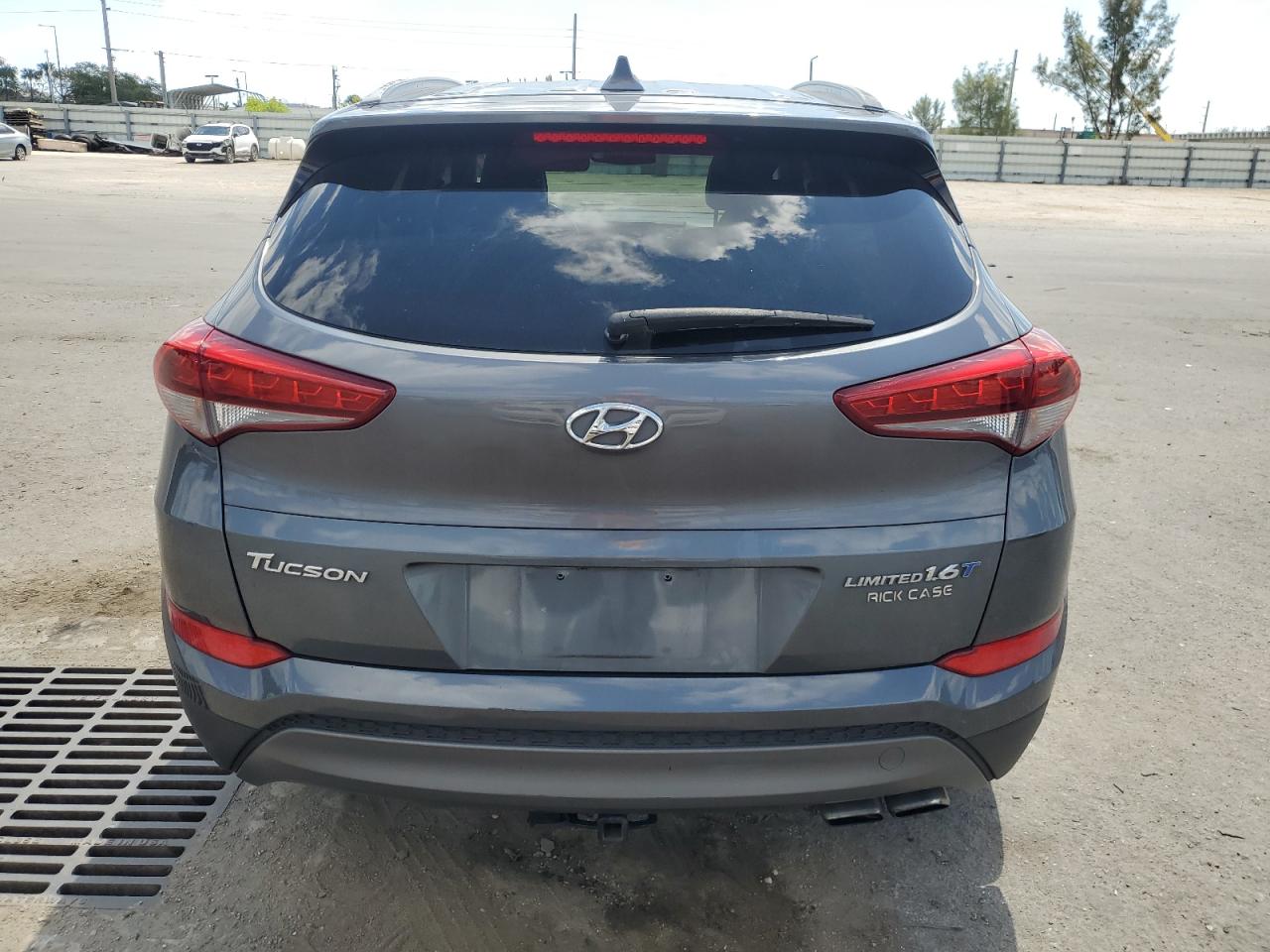 Photo 5 VIN: KM8J33A23GU222723 - HYUNDAI TUCSON 