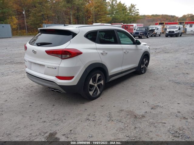 Photo 3 VIN: KM8J33A23HU371781 - HYUNDAI TUCSON 