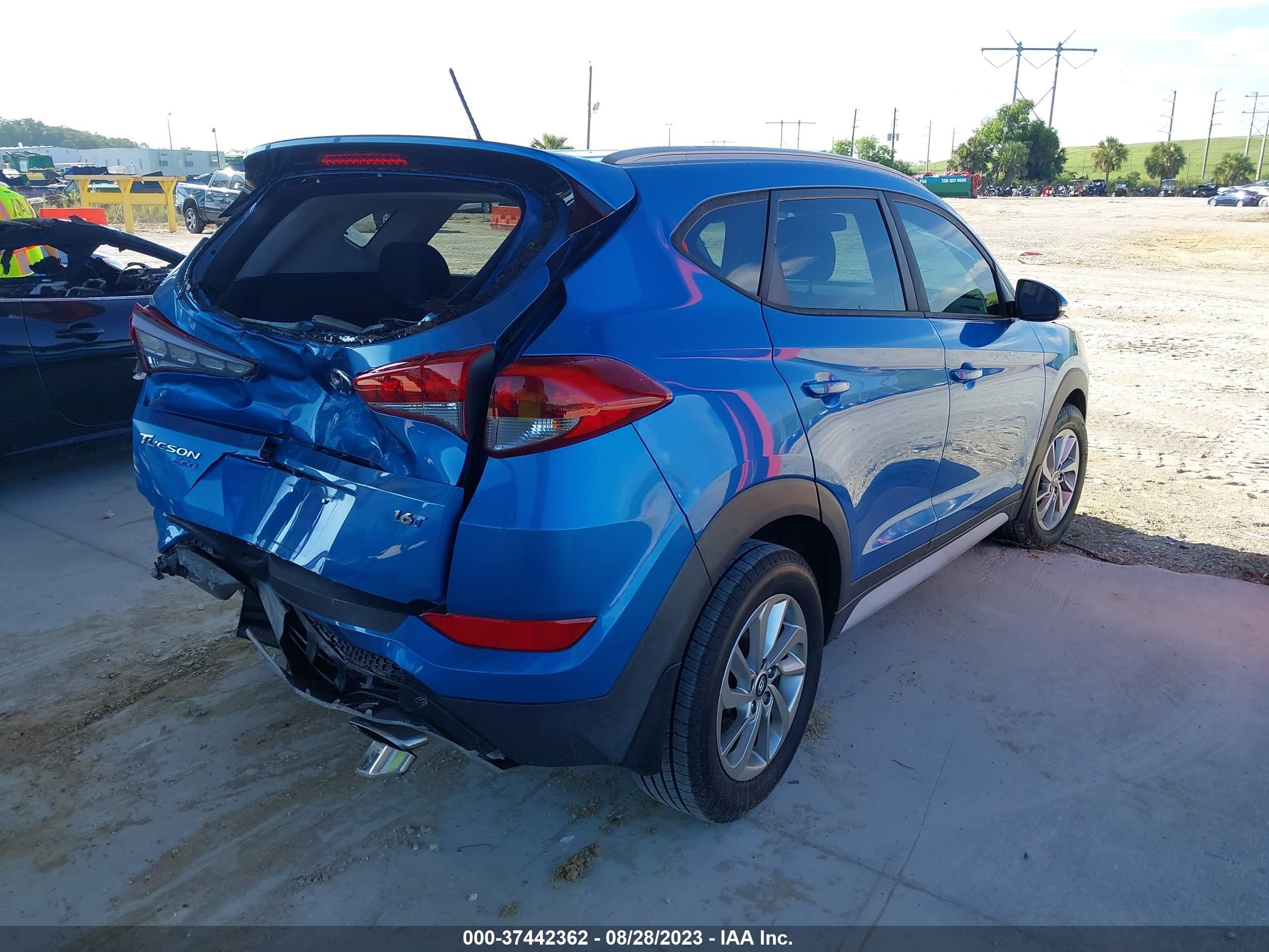 Photo 3 VIN: KM8J33A23HU480984 - HYUNDAI TUCSON 