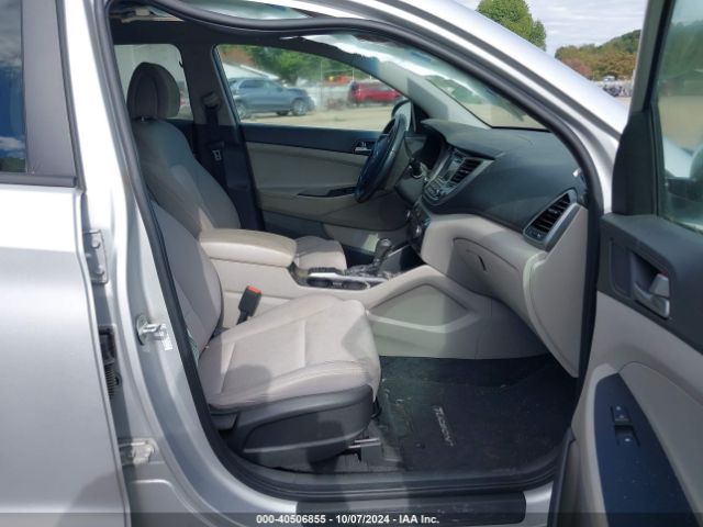 Photo 4 VIN: KM8J33A23HU501431 - HYUNDAI TUCSON 