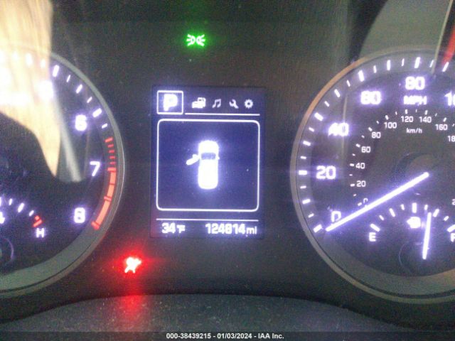 Photo 6 VIN: KM8J33A23HU595150 - HYUNDAI TUCSON 