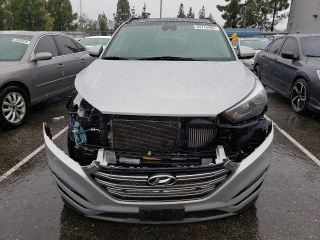 Photo 4 VIN: KM8J33A23JU718077 - HYUNDAI TUCSON VAL 