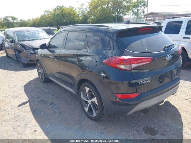 Photo 2 VIN: KM8J33A23JU749829 - HYUNDAI TUCSON 