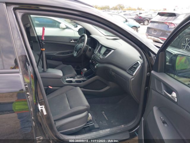 Photo 4 VIN: KM8J33A23JU803971 - HYUNDAI TUCSON 