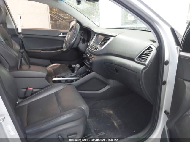 Photo 4 VIN: KM8J33A24GU063811 - HYUNDAI TUCSON 