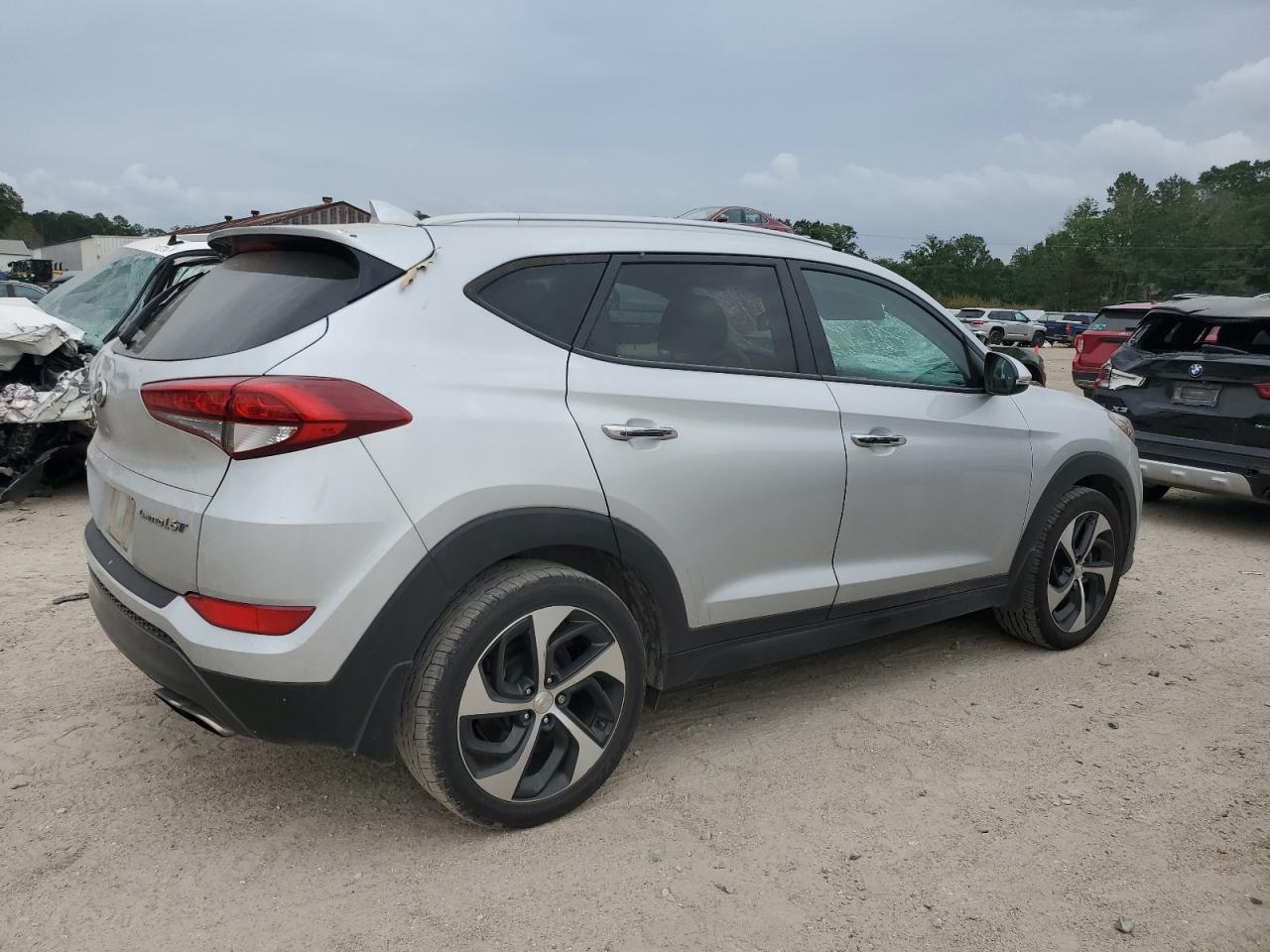 Photo 2 VIN: KM8J33A24GU160944 - HYUNDAI TUCSON 