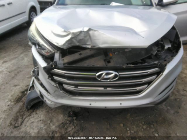 Photo 5 VIN: KM8J33A24HU315543 - HYUNDAI TUCSON 