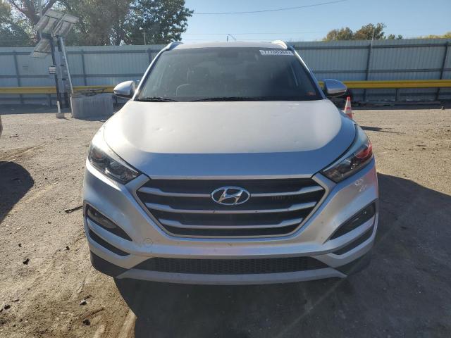 Photo 4 VIN: KM8J33A24HU323500 - HYUNDAI TUCSON LIM 