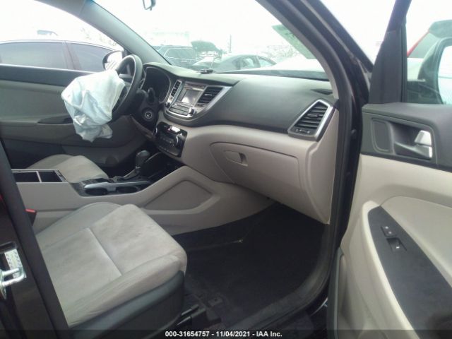 Photo 4 VIN: KM8J33A24HU388928 - HYUNDAI TUCSON 