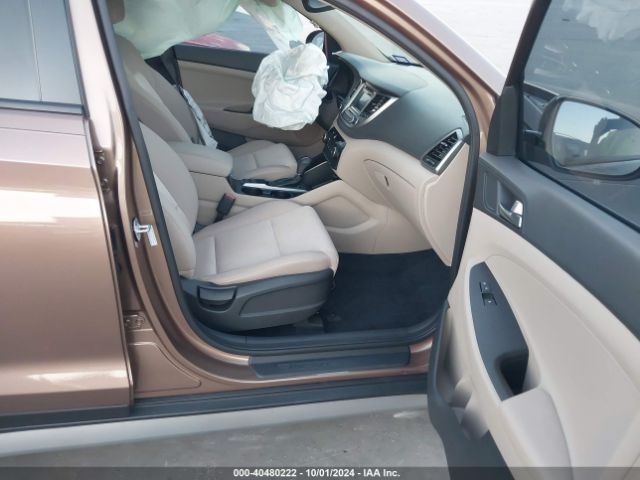 Photo 4 VIN: KM8J33A24HU473204 - HYUNDAI TUCSON 