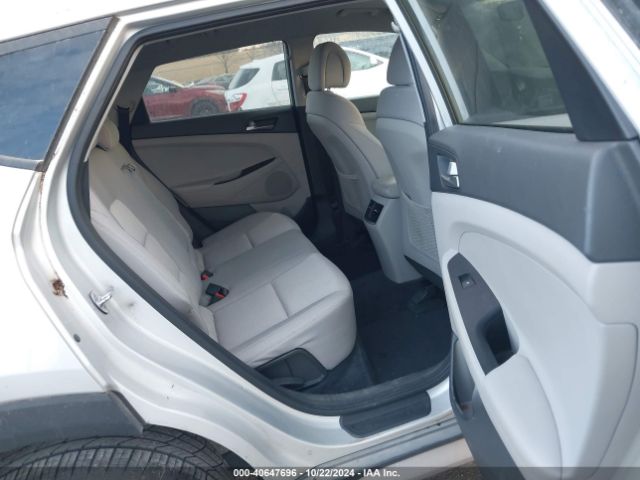 Photo 7 VIN: KM8J33A24HU563971 - HYUNDAI TUCSON 