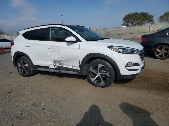 Photo 3 VIN: KM8J33A24JU703331 - HYUNDAI TUCSON 