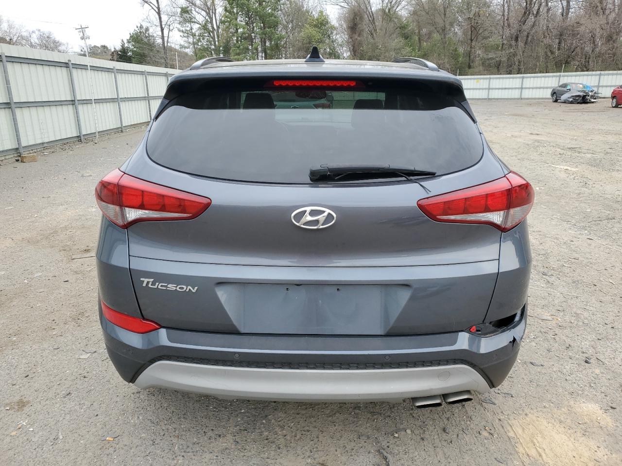 Photo 5 VIN: KM8J33A24JU750617 - HYUNDAI TUCSON 