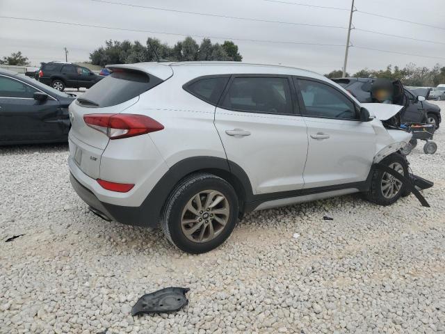 Photo 2 VIN: KM8J33A25HU476791 - HYUNDAI TUCSON LIM 