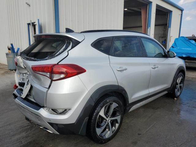 Photo 2 VIN: KM8J33A25JU701832 - HYUNDAI TUCSON 