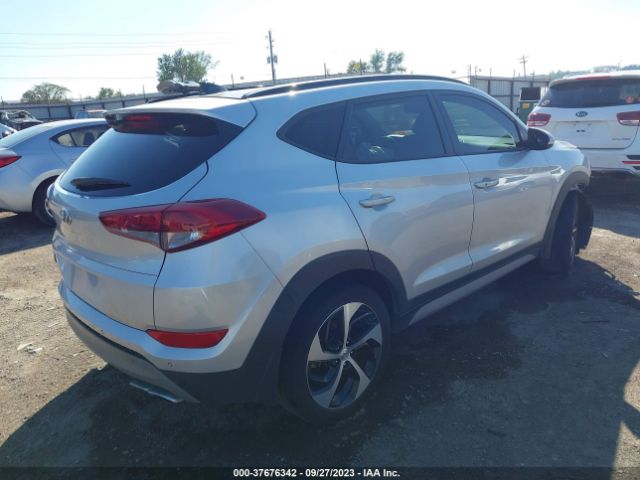 Photo 3 VIN: KM8J33A25JU828175 - HYUNDAI TUCSON 