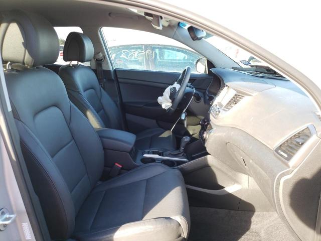 Photo 4 VIN: KM8J33A26GU179995 - HYUNDAI TUCSON LIM 