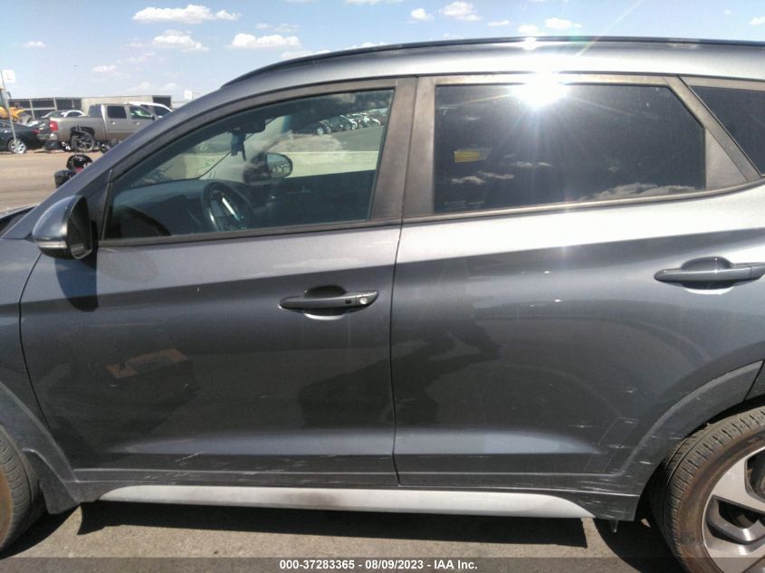 Photo 14 VIN: KM8J33A26JU625618 - HYUNDAI TUCSON 