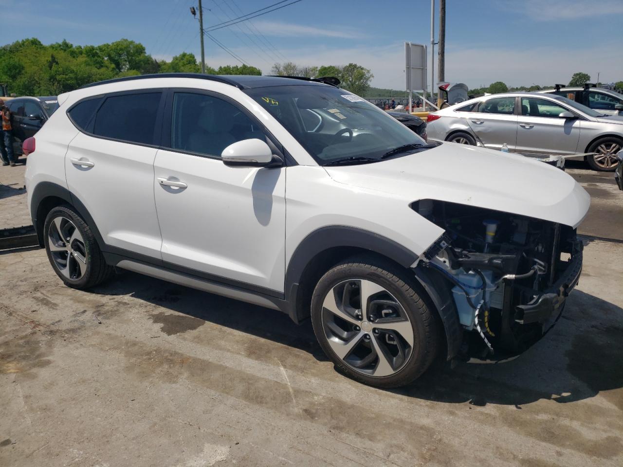 Photo 3 VIN: KM8J33A26JU694048 - HYUNDAI TUCSON 