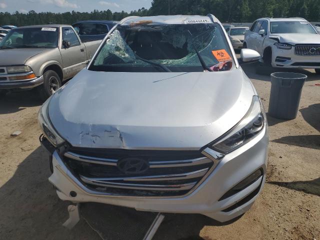 Photo 4 VIN: KM8J33A26JU742910 - HYUNDAI TUCSON VAL 