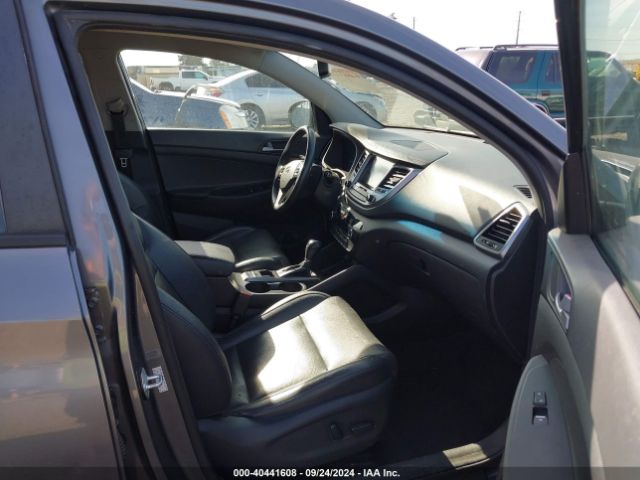 Photo 4 VIN: KM8J33A27GU250198 - HYUNDAI TUCSON 