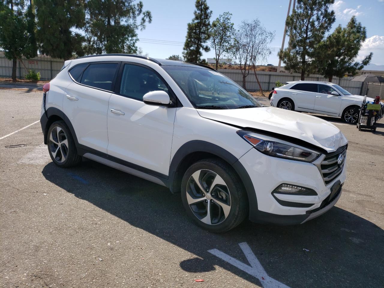 Photo 3 VIN: KM8J33A27JU743192 - HYUNDAI TUCSON 