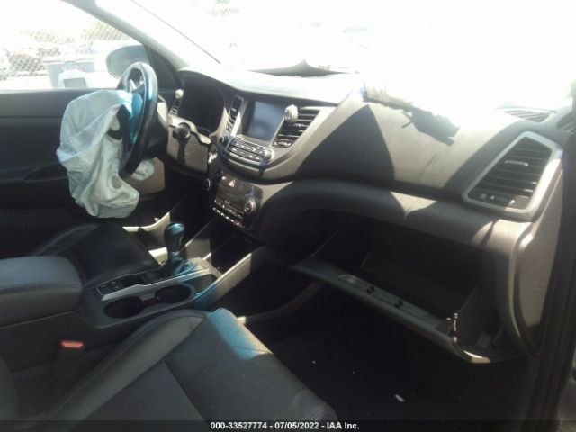 Photo 4 VIN: KM8J33A28GU054867 - HYUNDAI TUCSON 