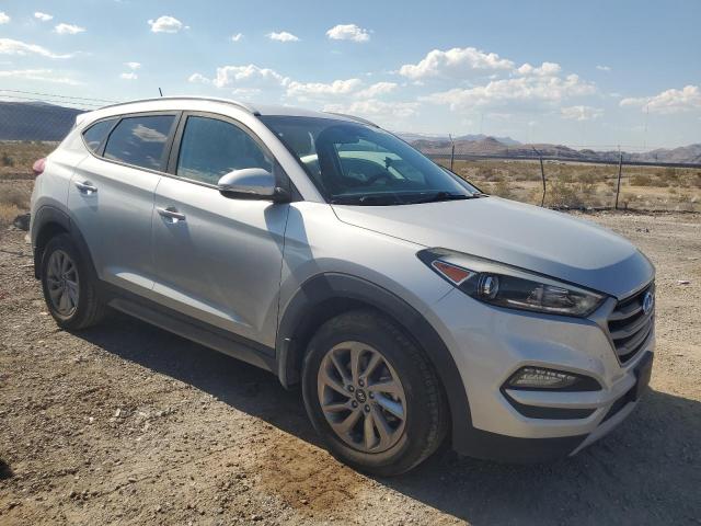 Photo 3 VIN: KM8J33A28HU279498 - HYUNDAI TUCSON 