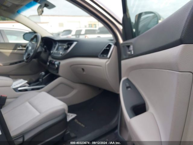 Photo 4 VIN: KM8J33A28HU355429 - HYUNDAI TUCSON 