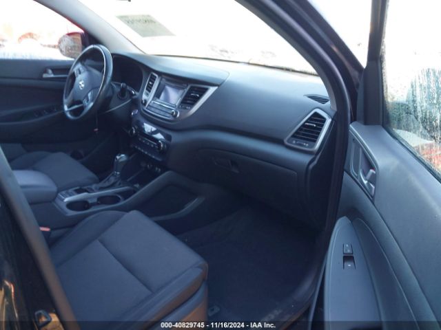 Photo 4 VIN: KM8J33A28HU458866 - HYUNDAI TUCSON 